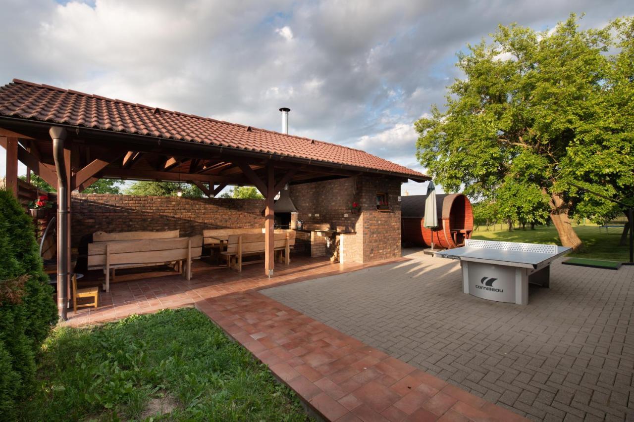 Apartamento Farmaobeckov Sk Exterior foto