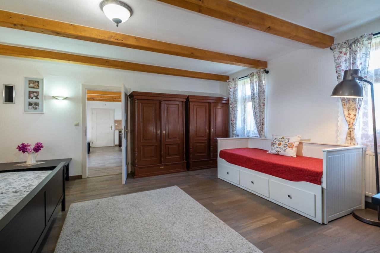 Apartamento Farmaobeckov Sk Exterior foto